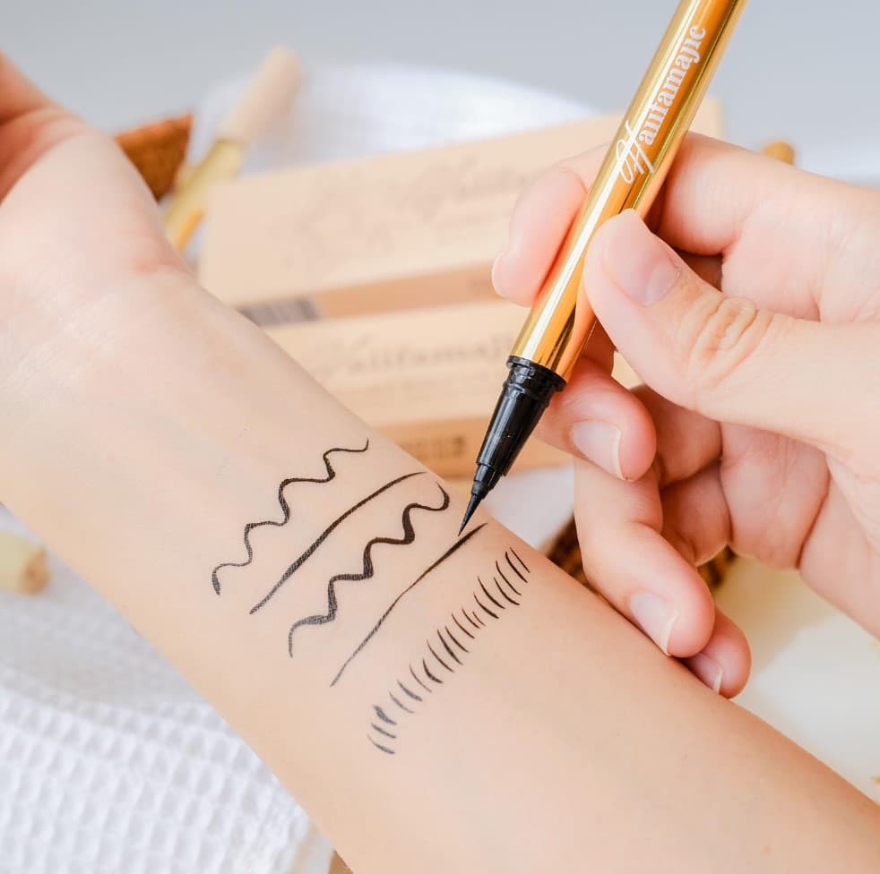 DOUBLE BLACK EYE LINER - ภาพที่ 5